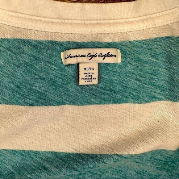 American Eagle Green and White Stripped V-Neck T-Shirt - Picture 6 of 6